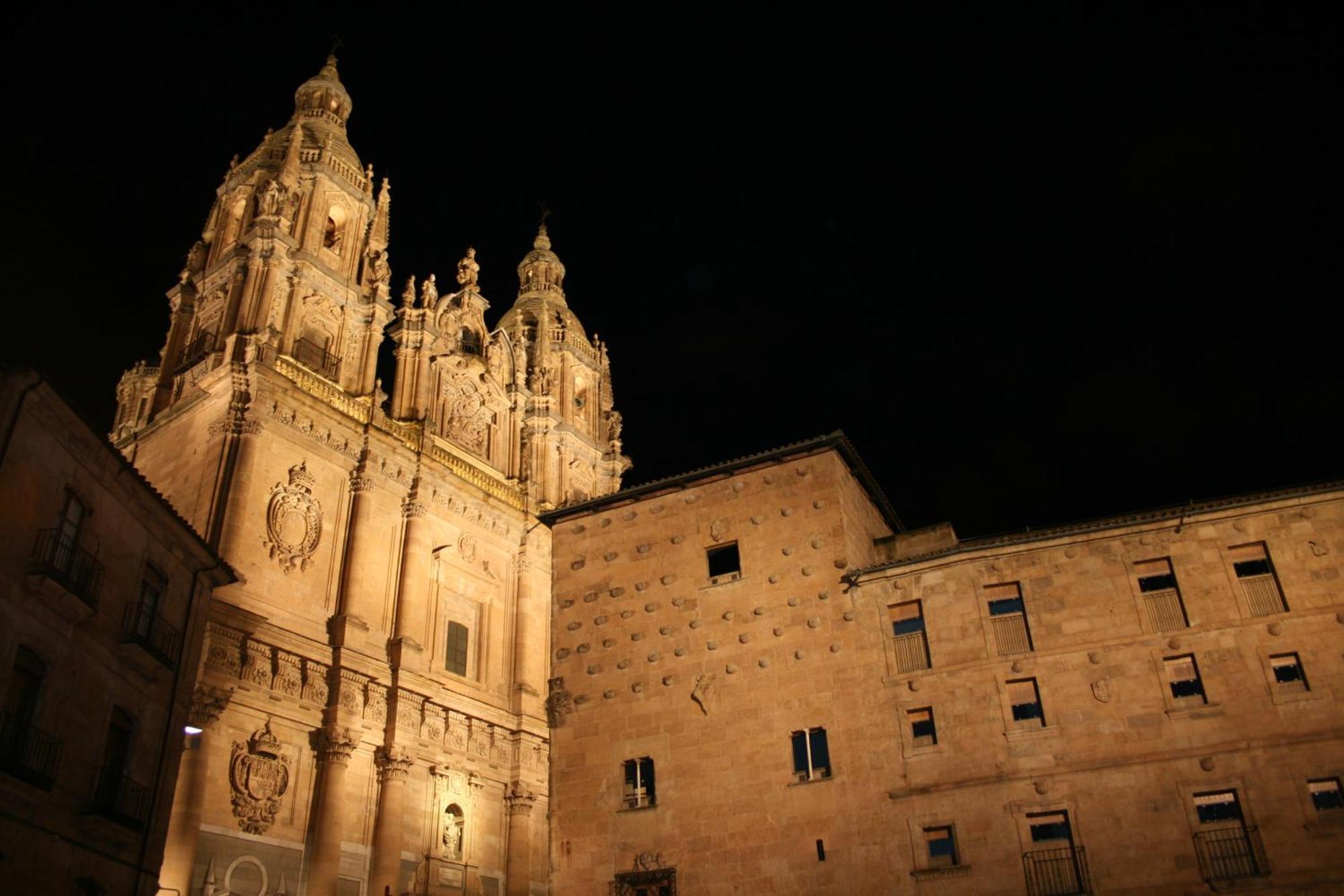 Hostal Cuzco Salamanca Exterior foto